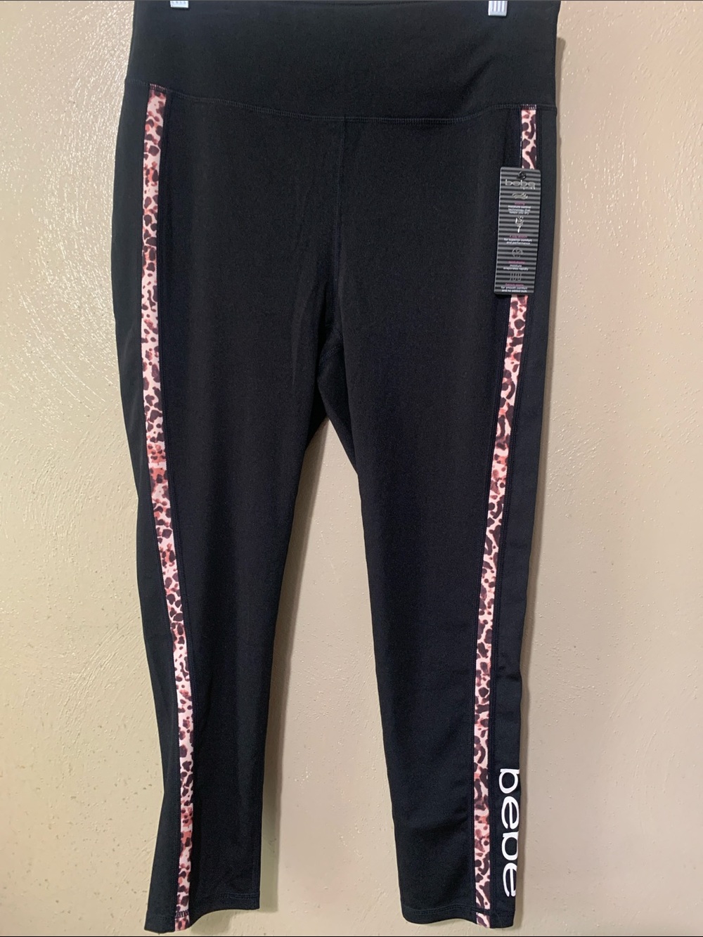 Bebe size 1X Black Leggings with Pink Leopard Side Stripes NWT - Picture 2 of 4